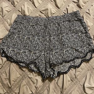 Aeropostale Boho Shorts (L)